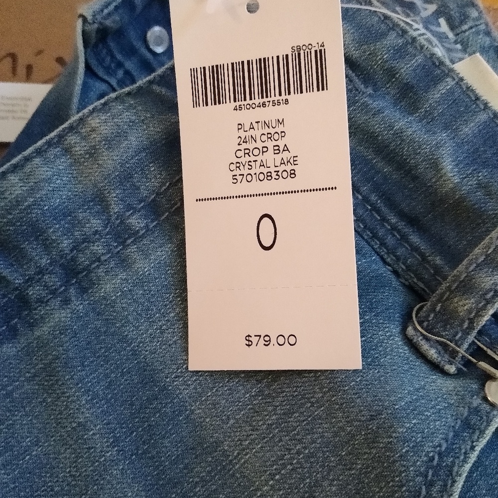 Chicos Crop Blue Jeans